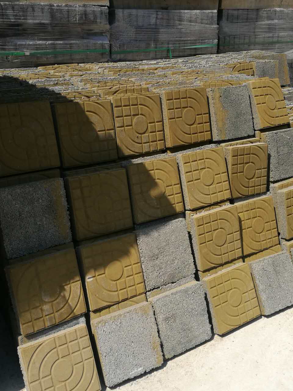 廣州天河 環(huán)保透水磚-華堅水泥製品,質(zhì)量好,不褪色,抗壓耐磨