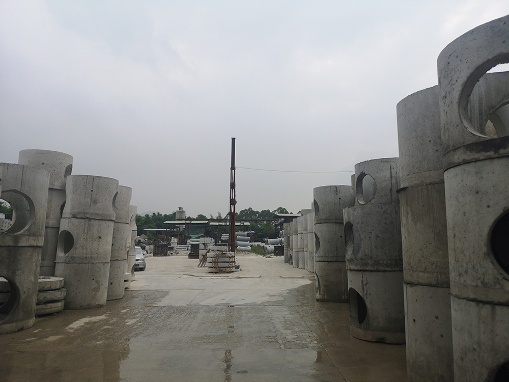 佛山三水檢查井水泥製品型號全選華堅-規(guī)格齊全-價格優(yōu)惠